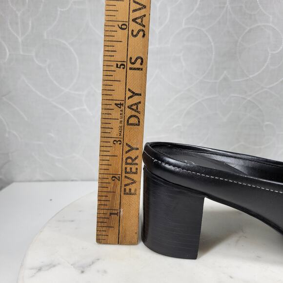 VTG Bass Artist Mules Womens 6 Black Leather Slip On Square Toe Block Heel 2003 - Picture 16 of 16